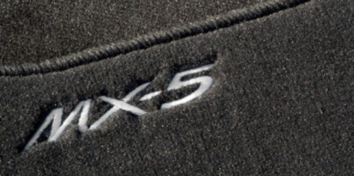 Mazda MX-5 NC 2008-2015 Textilfußmattensatz "Premium" NG31-V0-320A Textilfußmattensatz "Premium" Mazda
