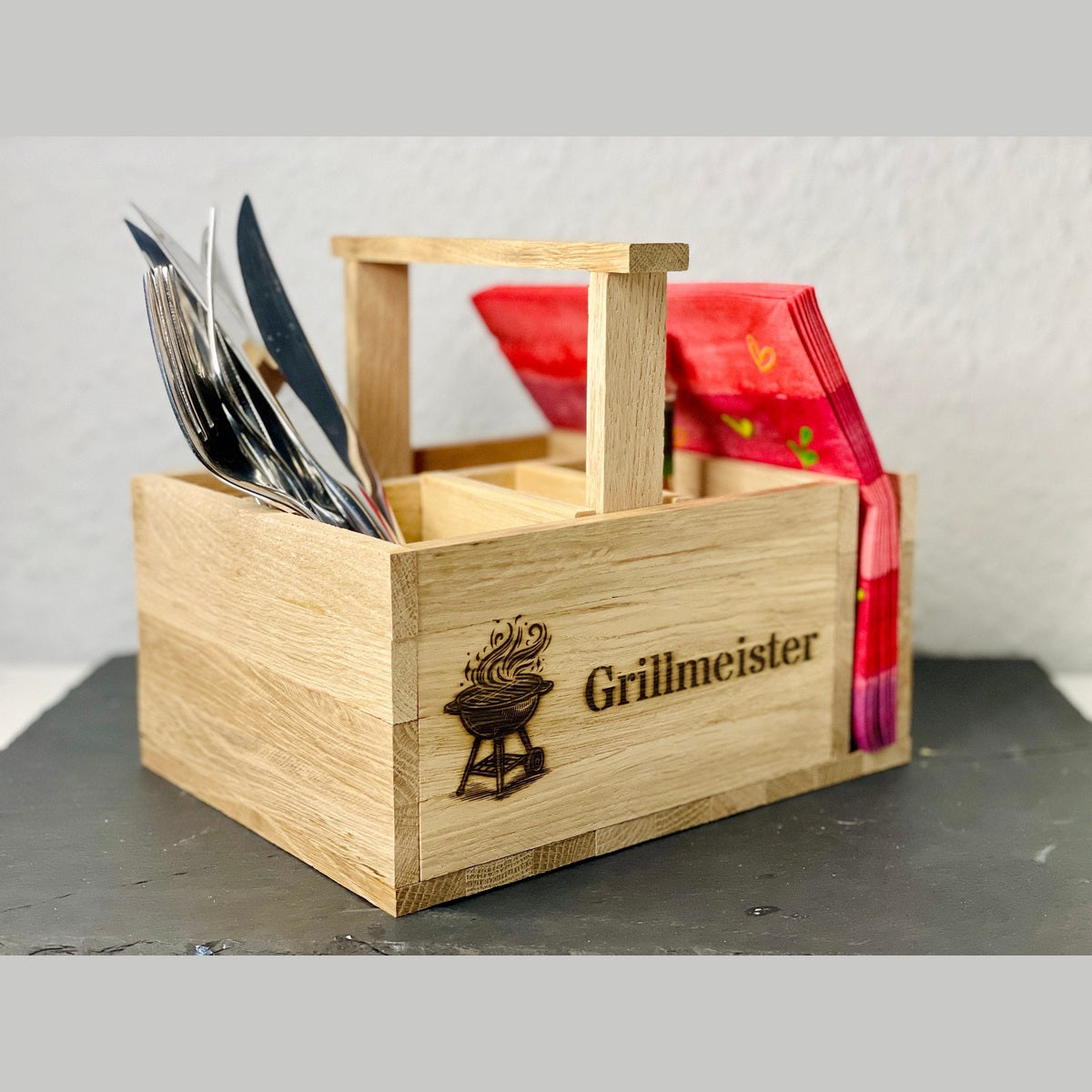 Grillkorb Besteckkorb individualisierbar aus Holz Besteckkorb Das Glückswerk