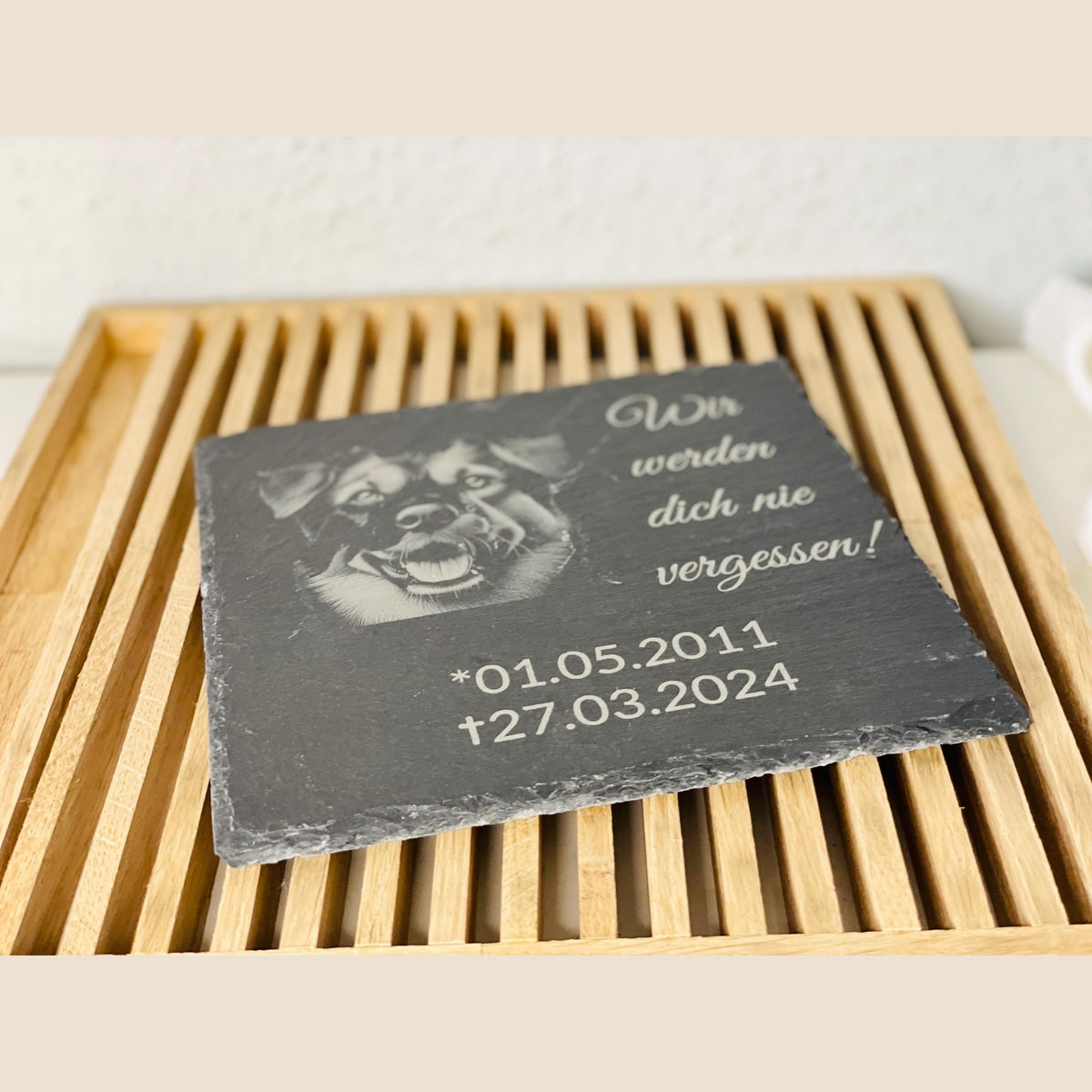Schiefertafel als Grabstein für Haustiere - Beerdigung Katze Hund Kaninchen Aufsteller Das Glückswerk