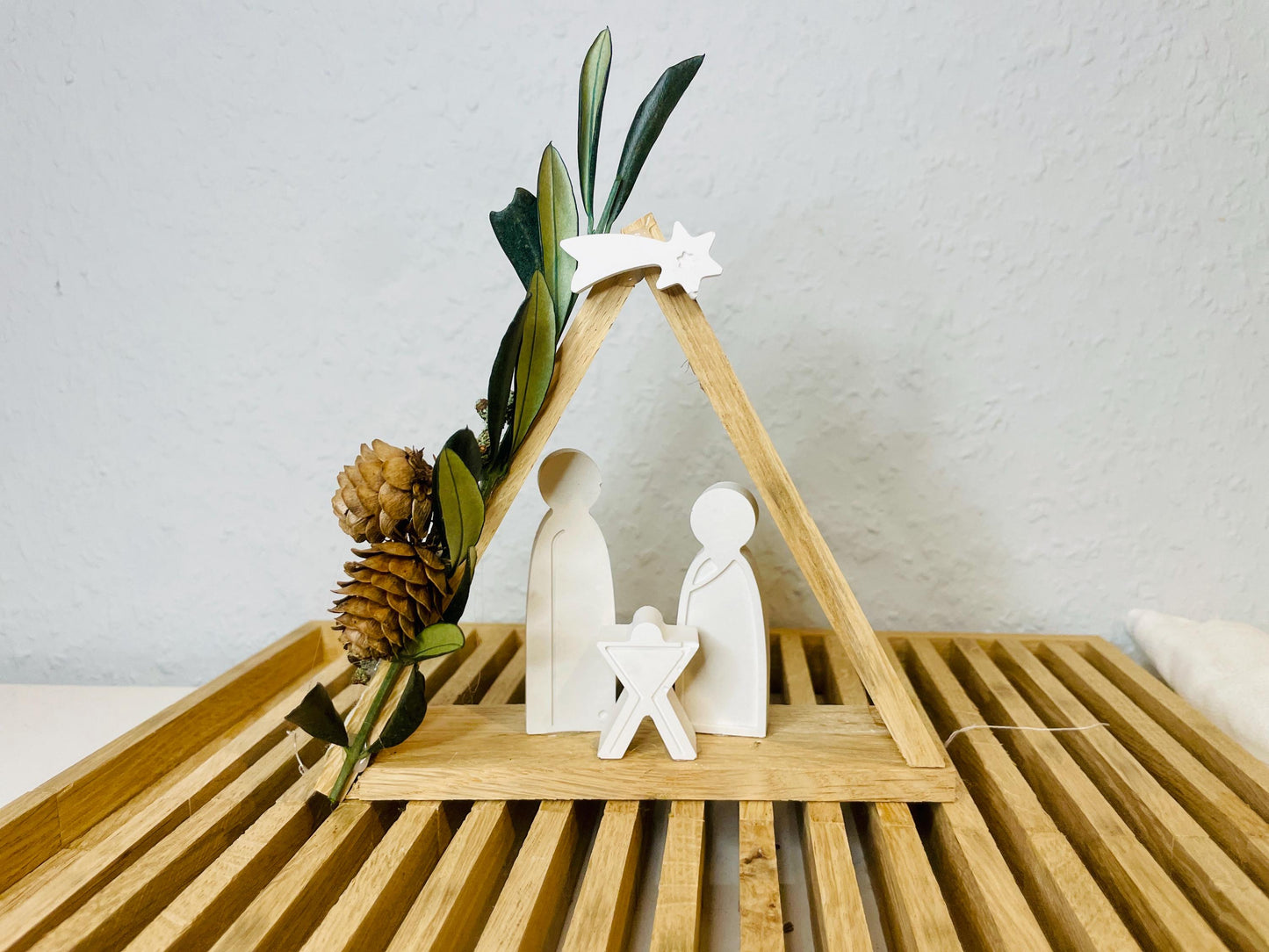 Krippe - weihnachtliche adventsdekoration mit Maria Josef Jesus Das Glückswerk