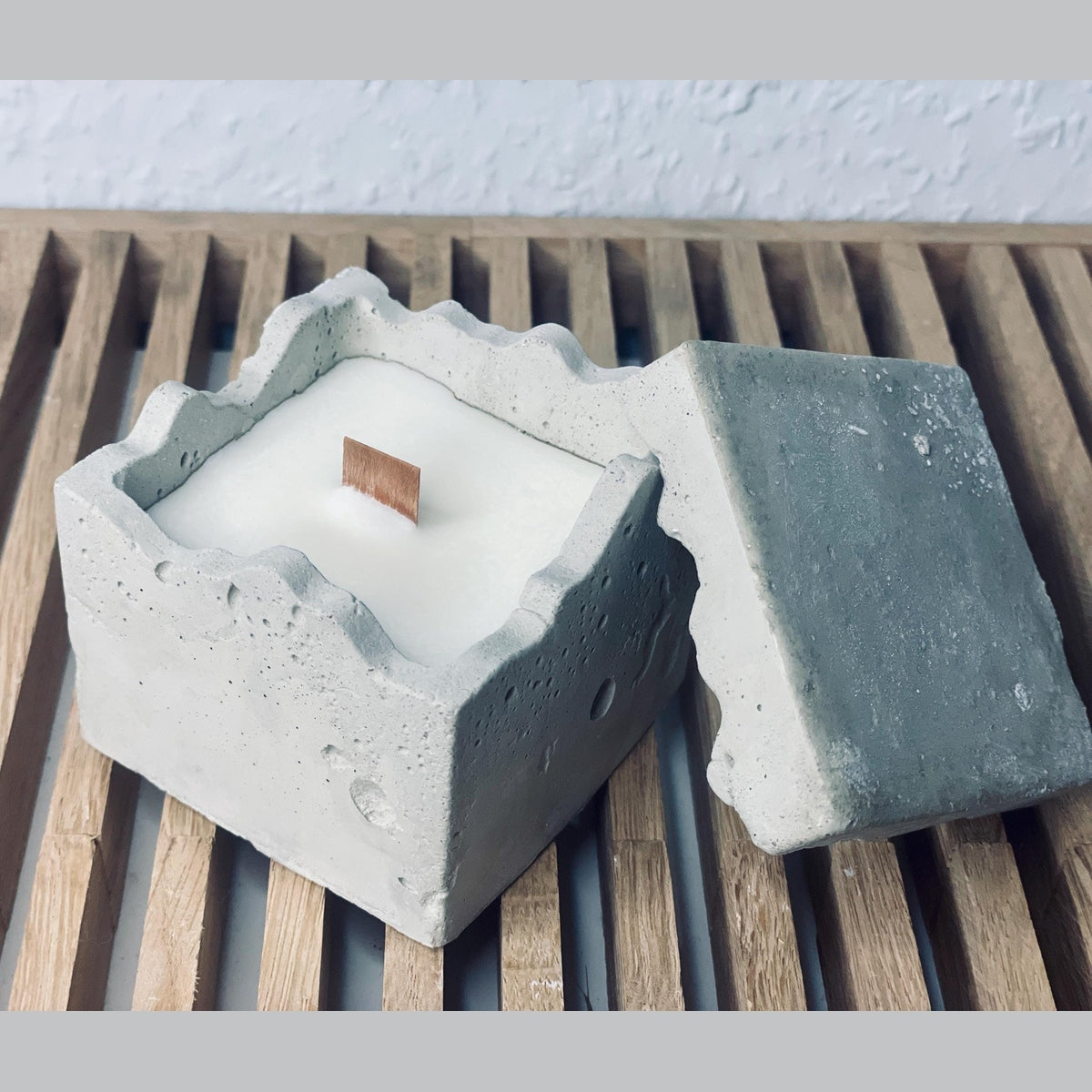 Betonkerze-Rustikale edele Kerze zum verschenke indoor-kerze mit holzdocht eckig Kerzenfresser Betonkerze Das Glückswerk