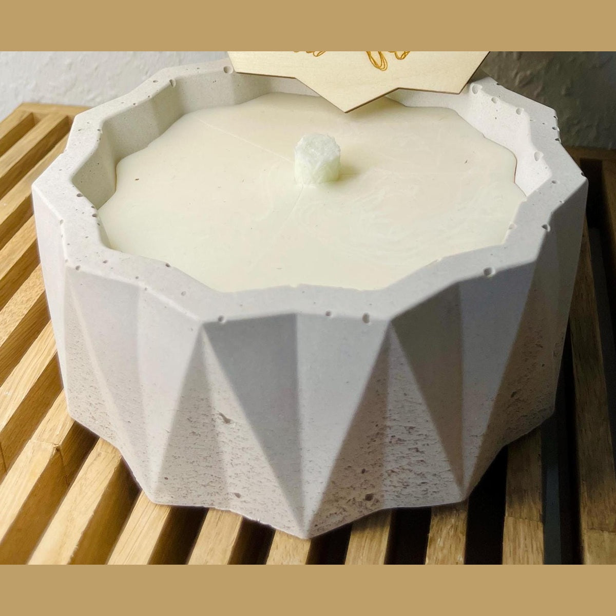 Elegante Graue Betonkerze – Zeitlose Dauerkerze aus Beton - outdoor Kerze als geschenkidee für Mama oder Oma Betonkerze Das Glückswerk