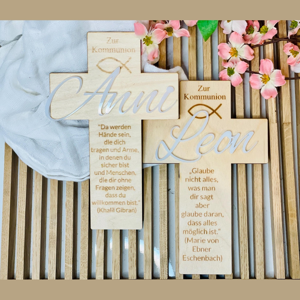 Christliches Geschenk zur Taufe oder Kommunion Kreuz mit Namen aus Acrylglas Kreuz Das Glückswerk
