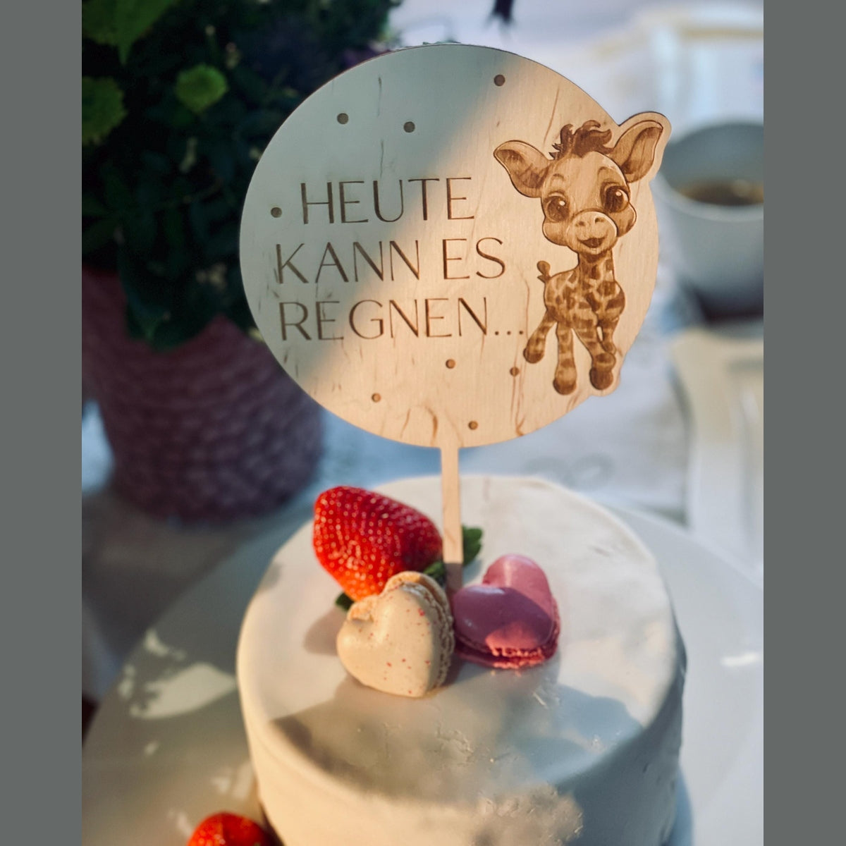 Cake Topper für die Geburtstorte für Kinder – Wunsch-Tier mit „Heute kann es regnen“ (Rund) cake Topper Das Glückswerk