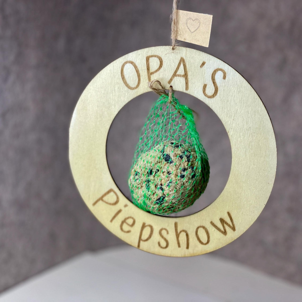 Opas Piepshow lustige Geschenkidee für Opa Papa Enkel Vogelhaus Vogelfutter Meisenknödel 15cm Piepshow Das Glückswerk