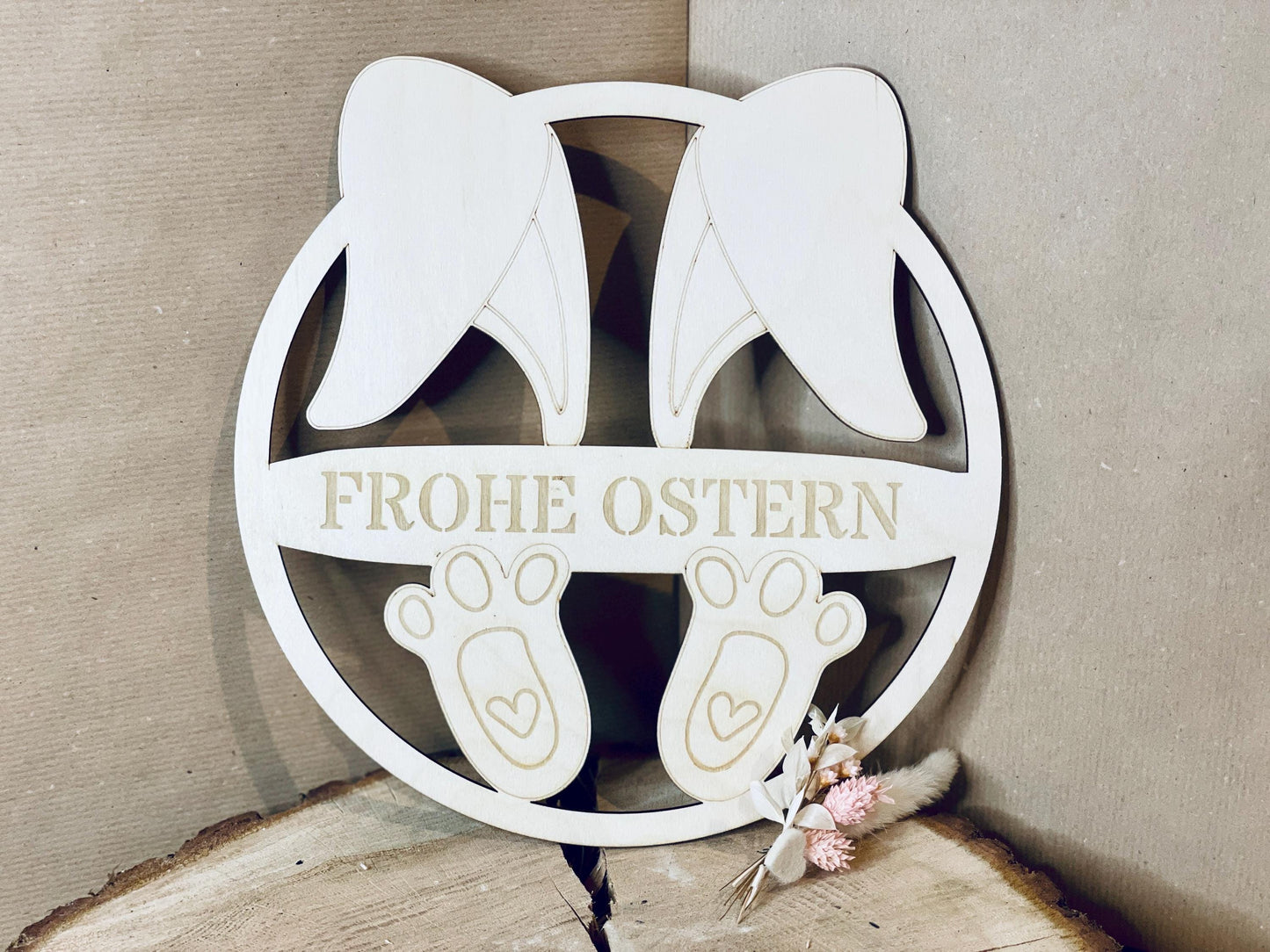 Osterkranz Hase aus Holz 25cm mit Gravur Das Glückswerk