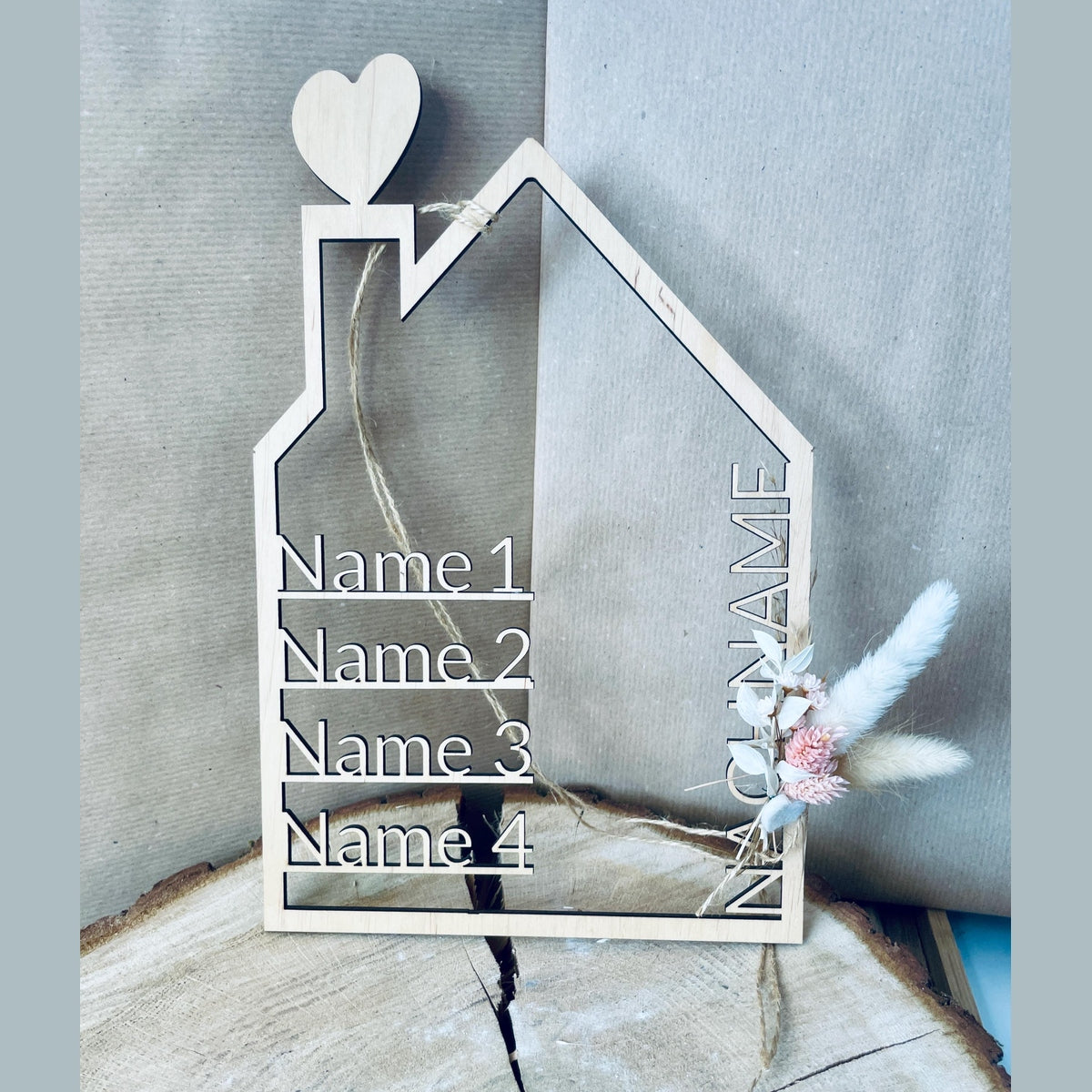 Türkranz Namensschild in Hausform aus Holz, personalisiert Türkranz Das Glückswerk