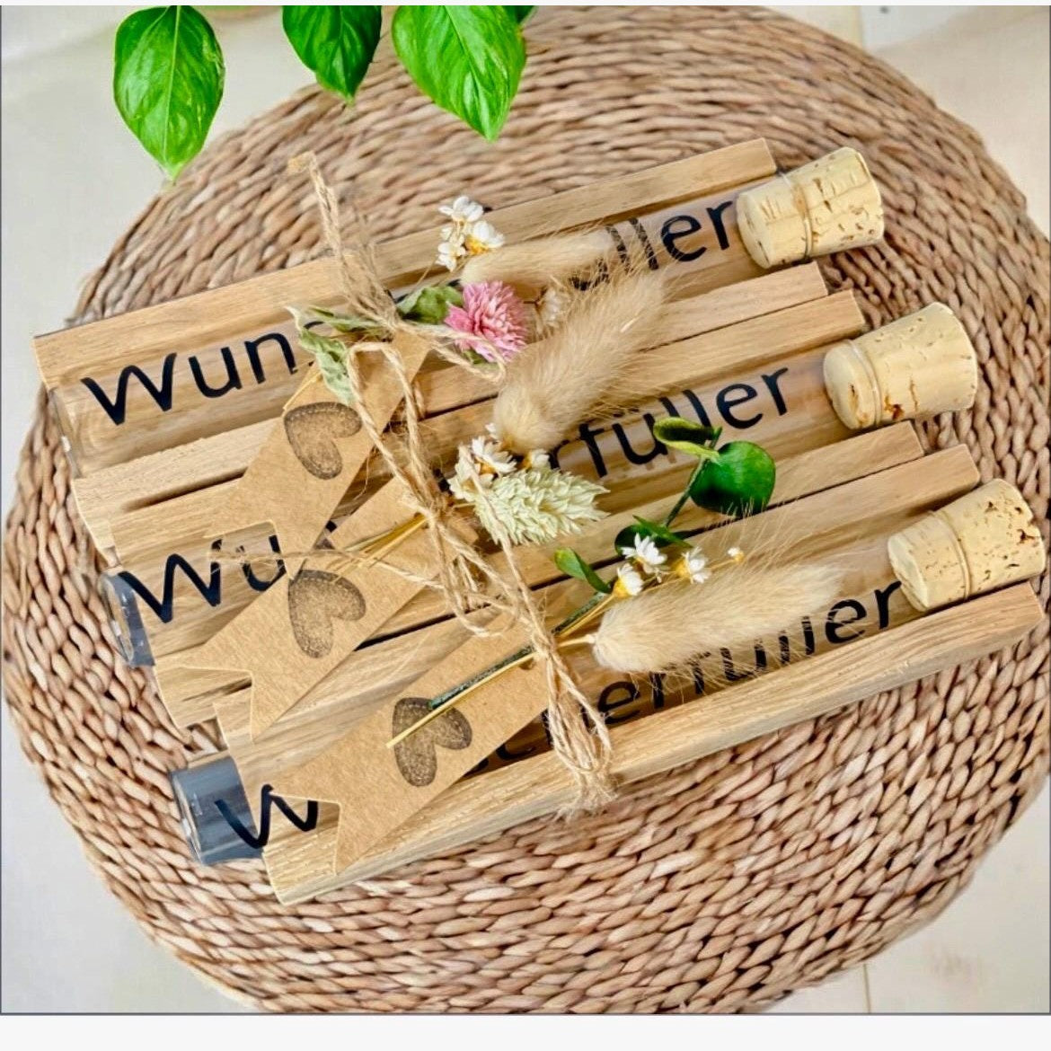 Geschenkset mit Reagenzglas-Wunscherfüller – Persönliche Wunschgläser für besondere Anlässe Wunscherfüller Das Glückswerk