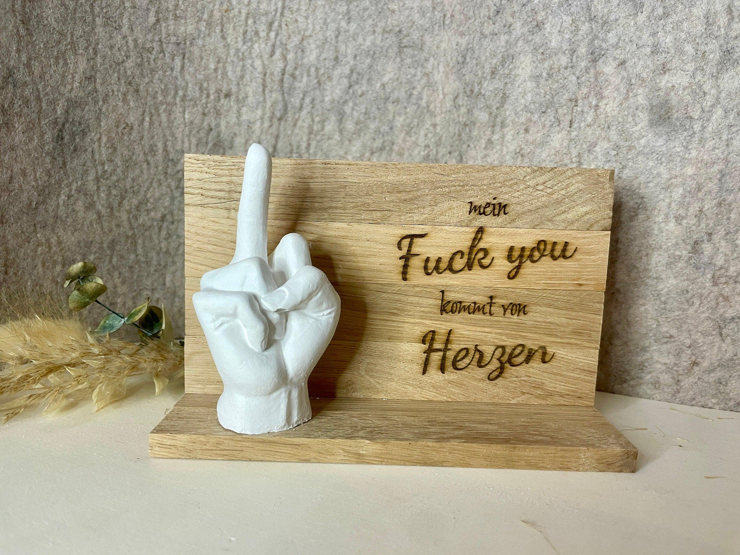 Mittelfinger Stinkefinger Hand mit mein Fuck you kommt von herzen sarkastischer spruch witzige Geschenkidee, DasGlueckswerk, Dekoration, Miniatures, raisin, holz