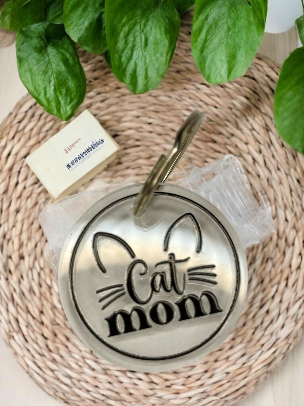 Schlüsselanhänger Cat Mom, Acryl Anhänger 5x5 cm für Katzenmama, modernes Design, DasGlueckswerk, Tierfreunde, Keychains, Acryl, Metall