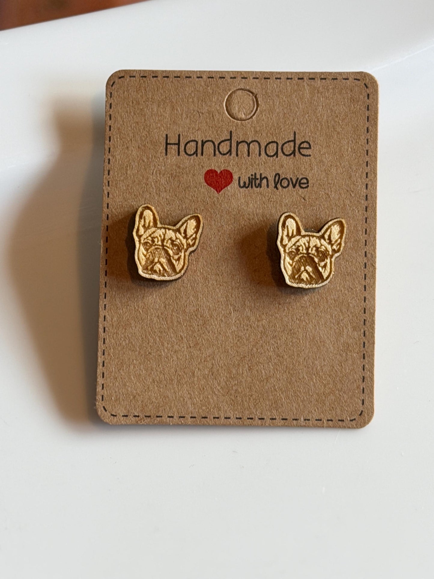 Pitbullkopf Holzohrringe – Handgefertigter Modeschmuck 1,5 cm, Geschenk für Tierliebhaber, Hunde & Pitbullfans Das Glückswerk