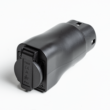 Mazda CX-6e GR ab 2026 Vehicle-to-load (V2L) Adapter 4100-79-501 Vehicle-to-load (V2L) Adapter Mazda