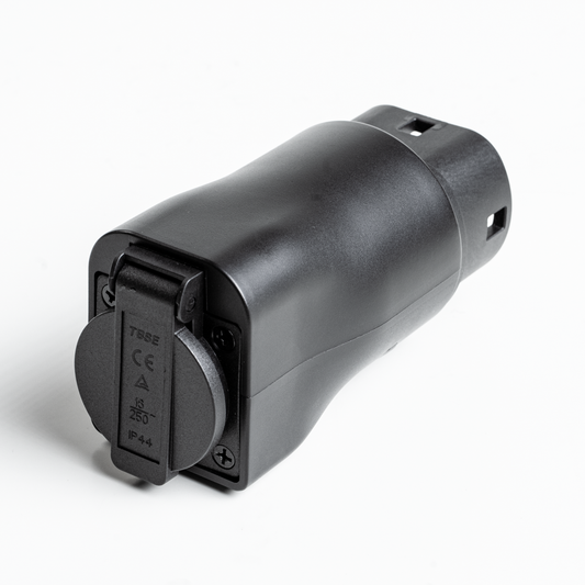 Mazda CX-6e GR ab 2026 Vehicle-to-load (V2L) Adapter 4100-79-501 Vehicle-to-load (V2L) Adapter Mazda
