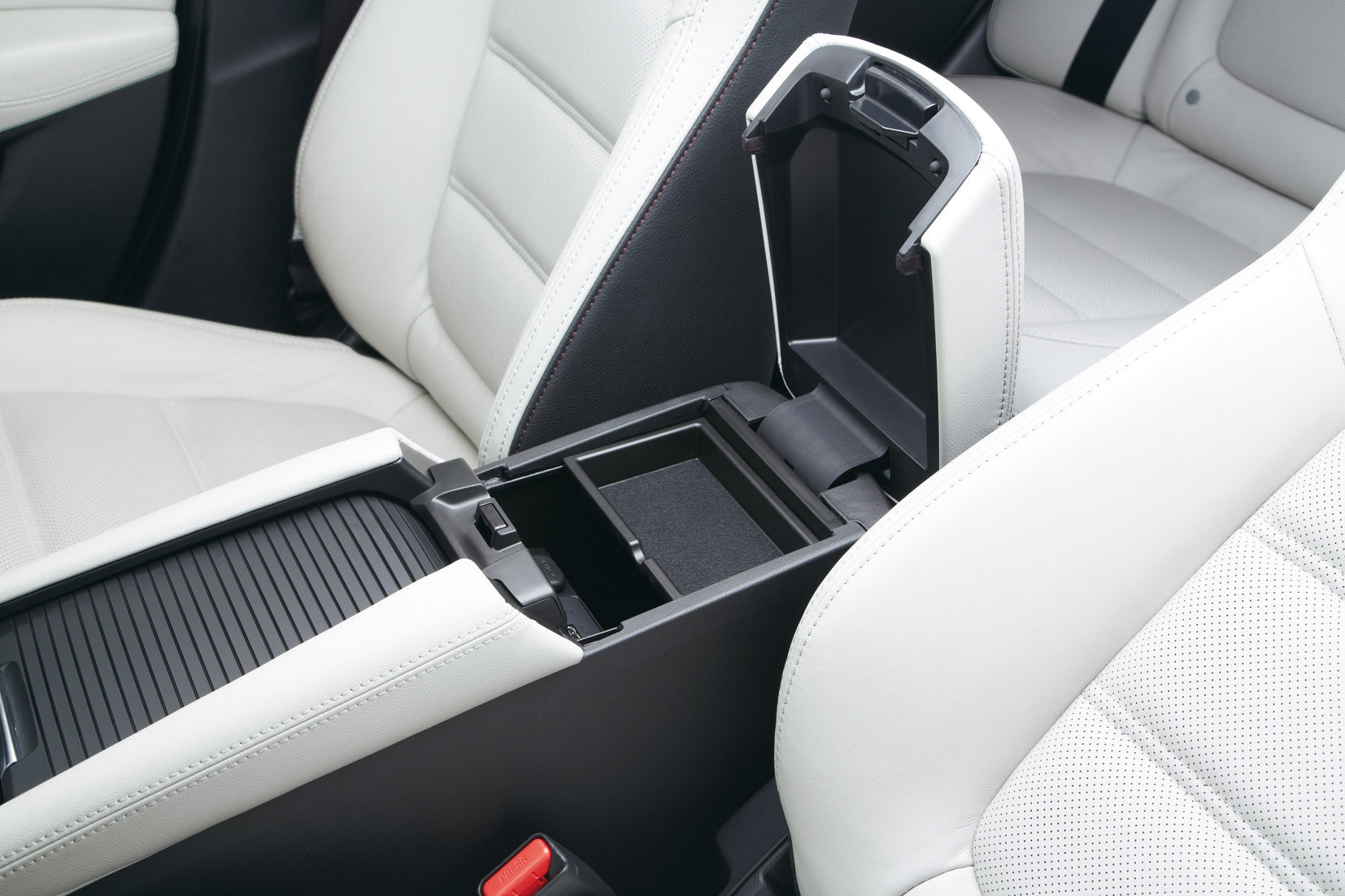 Mazda 6 GL 2016-2018 Ablagefach für die Mittelarmlehne BHN1-64-50XB Ablagefach für die Mittelarmlehne Mazda