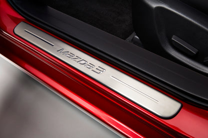 Mazda 3 BN 2016-2019 Einstiegsblenden mit Mazda3 Logo BHR1-V1-370 Einstiegsblenden mit Mazda3 Logo Mazda