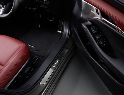 Mazda 3 BP ab 2018 Einstiegsblenden beleuchtet BKKT-V1-370 Einstiegsblenden, beleuchtet Mazda