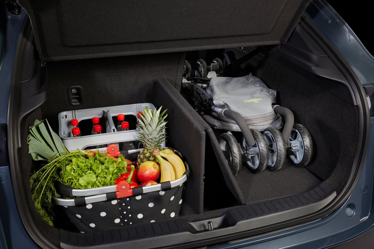 Mazda CX-30 DM 2019 Smart Cargo System (Fahrzeuge ohne BOSE) DFR9-V0-580 Smart Cargo System (Fahrzeuge ohne BOSE) Mazda