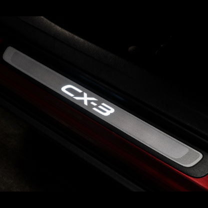 Mazda CX-3 DK ab 2015-2022 Einstiegsblenden, beleuchtet D10F-V1-370 Sicherheit & Schutz Mazda