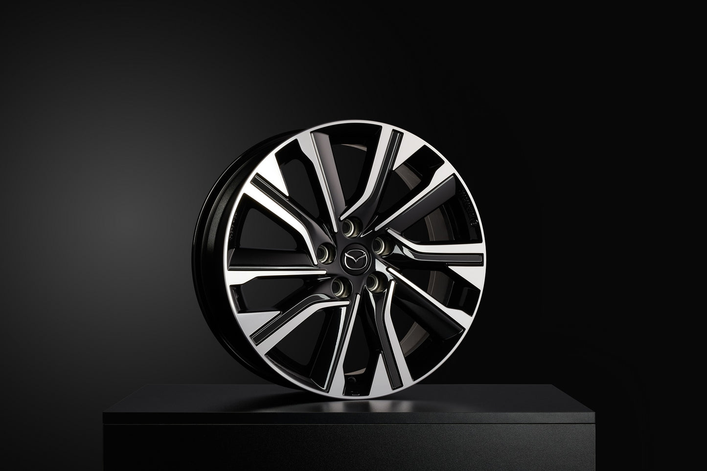 Mazda CX-60 KH ab 2022 Leichtmetallfelge 18" KSR4-V3-810 -BG Leichtmetallfelge 18" Mazda