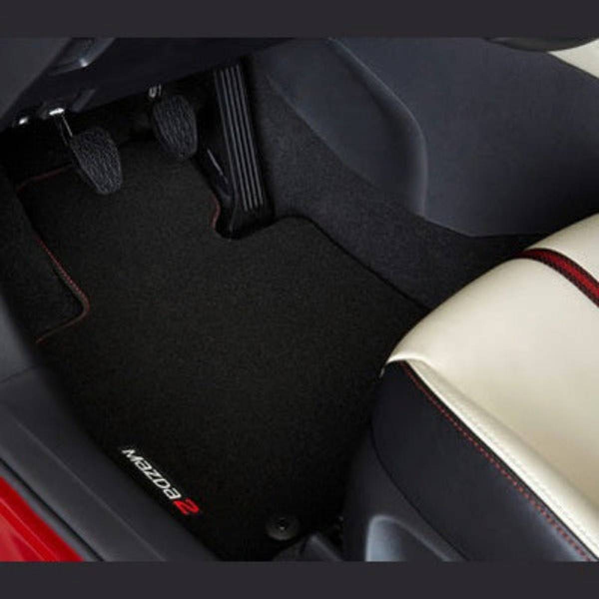 Mazda 2 DJ 1014-2019 Textilfußmattensatz "Luxury" rot/weiß DC3N-V0-320A Textilfußmattensatz "Luxury" rot/weiß Mazda