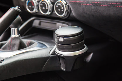 Mazda MX-5 NE 2023 Zierelement für den Getränkehalter NA1R-V1-220 Zierelement für den Getränkehalter Mazda