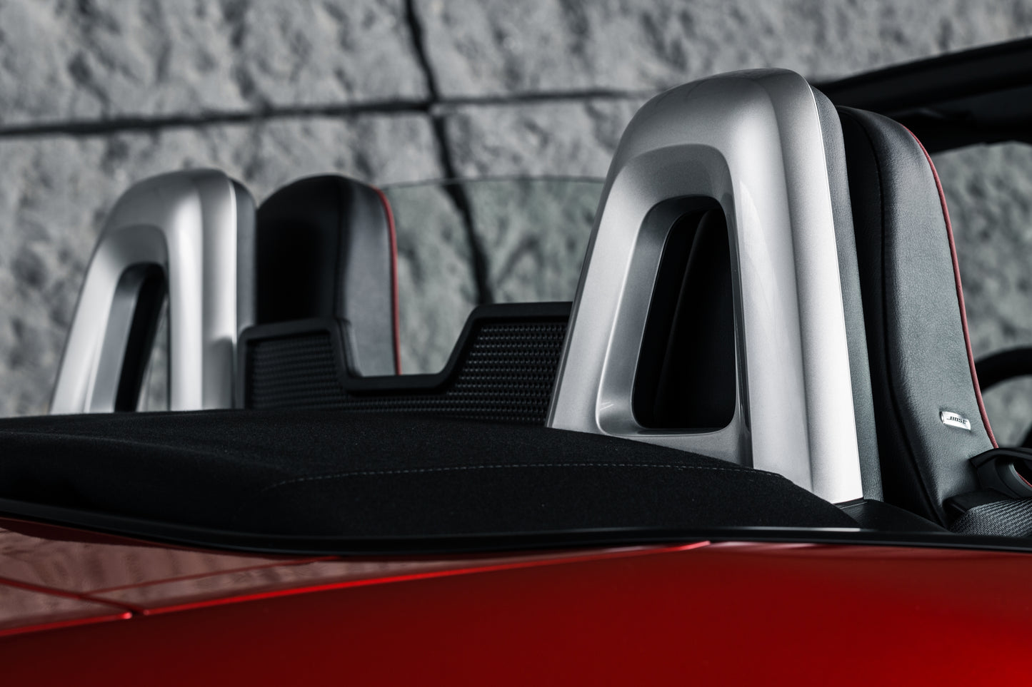 Mazda MX-5 NE 2023 Designbügelverkleidungen NA1R-V1-690 Designbügelverkleidungen Mazda