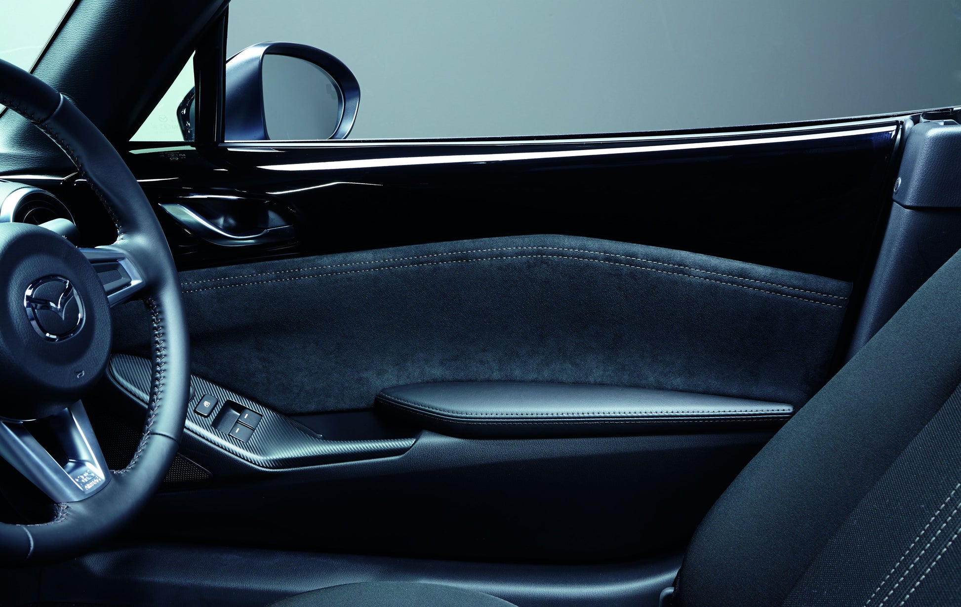 Mazda MX-5 NE 2023 Türverkleidung aus Alcantara NF6W-V1-200 Türverkleidung aus Alcantara Mazda