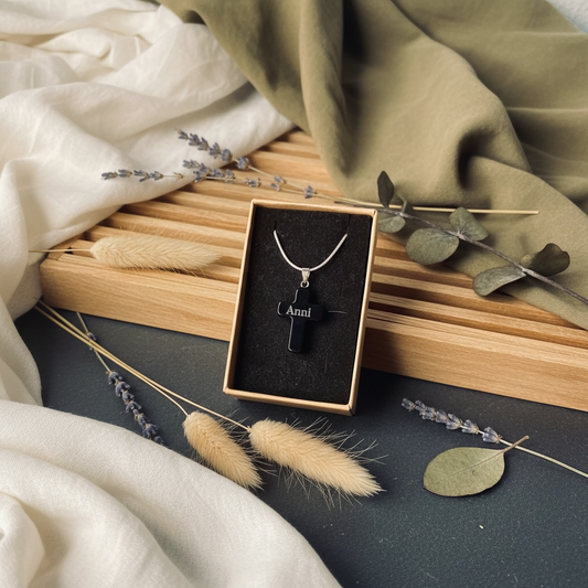 Halskette >> Kreuz << aus Obsidian Edelstein im Schmuckkästchen mit Wunschgravur Kette Das Glückswerk