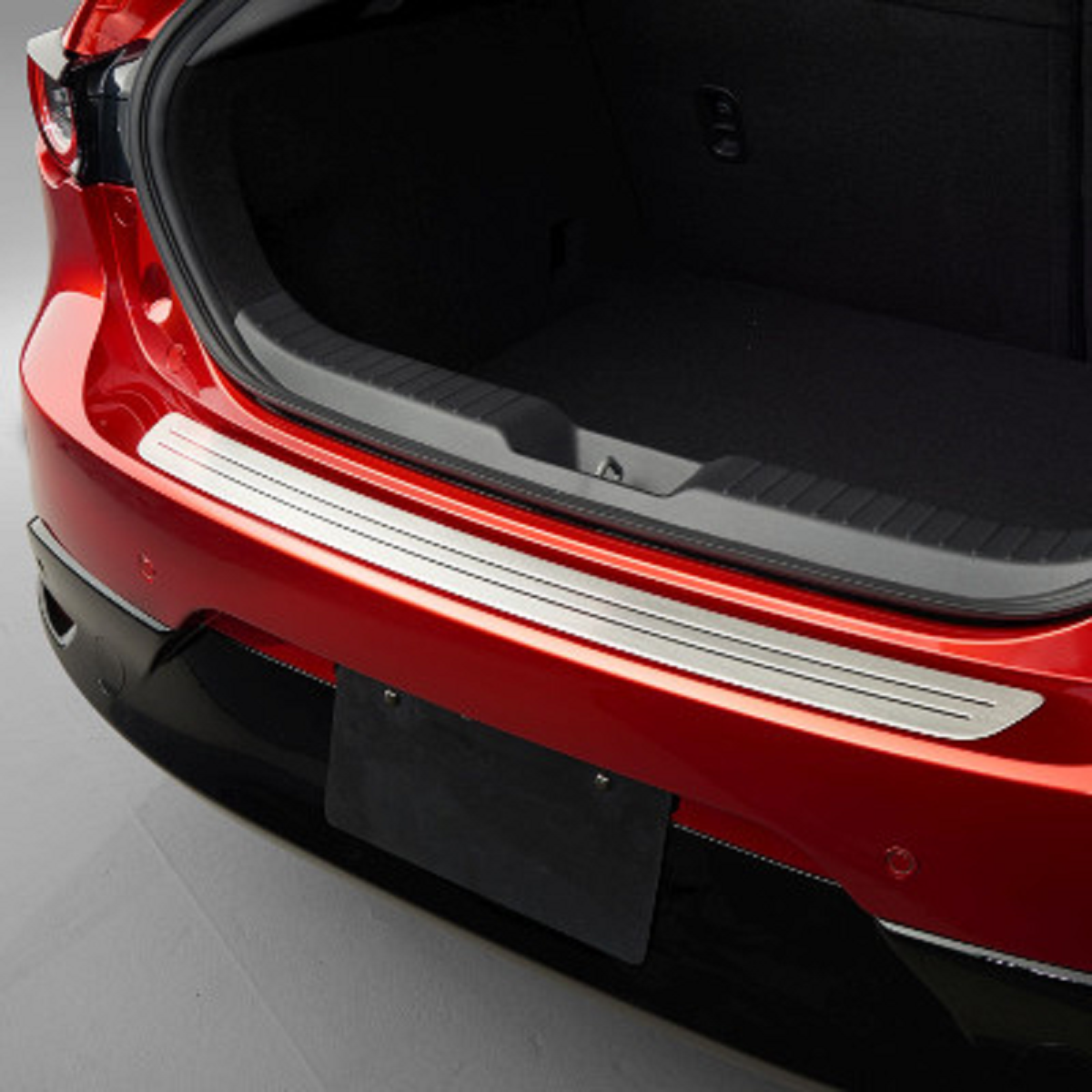 Mazda 3 BP ab 2019 Trittschutzleiste für den hinteren Stoßfänger Sicherheit & Schutz Mazda