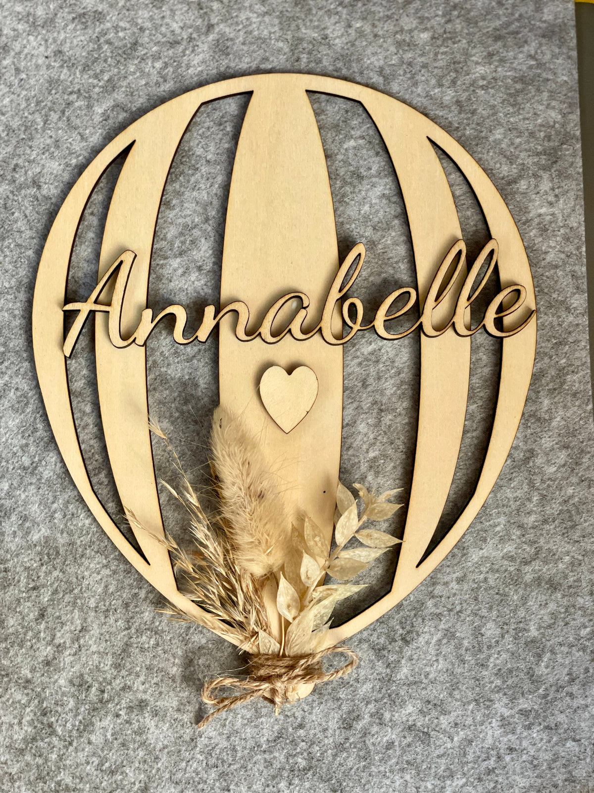 Holzballon personalisiert mit 3D Name und Herz, Geschenk zur Geburt, Kinderzimmer Deko 15-25 cm, DasGlueckswerk, Dekoration, Wreaths, Holz