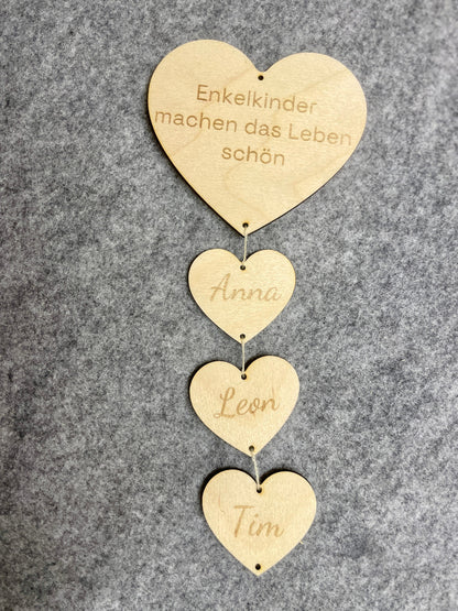 Holzgirlande Oma und Enkel | personalisierte Familiendeko aus Holz | Geschenk für Oma mit Namen der Enkelkinder, DasGlueckswerk, Dekoration, Mobiles, holz