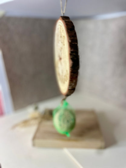 Baumscheibe Gravur Vogelfutterstation, Holz mit Meisenknödelhalter, 16-17 cm, DasGlueckswerk, Personalisierte Geschenk, Bird Feeders, 