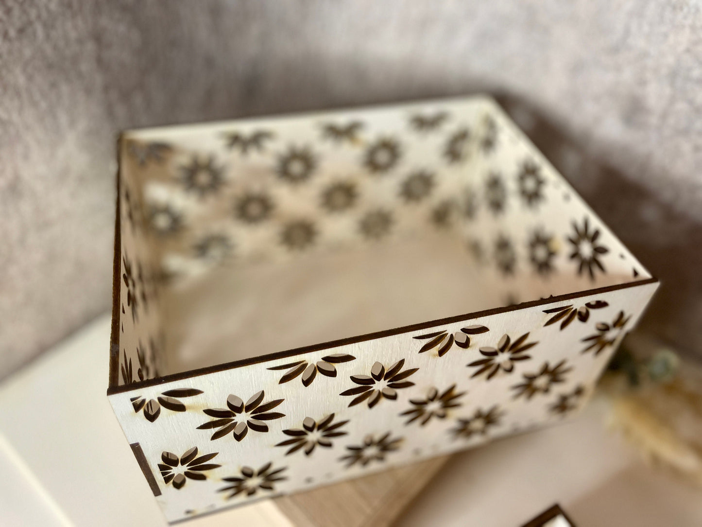 SVG Datei Erinnerungsbox mit Blüten, Holzkiste 15x20 cm zum Selberlasern, DasGlueckswerk, Digitale Laserdateien, Gift Boxes, 