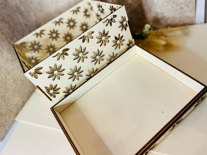 SVG Datei Erinnerungsbox mit Blüten, Holzkiste 15x20 cm zum Selberlasern, DasGlueckswerk, Digitale Laserdateien, Gift Boxes, 
