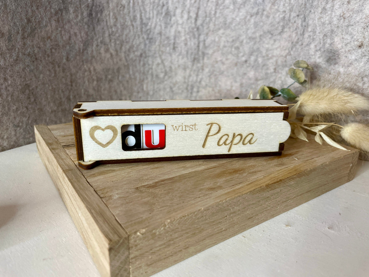 Schokoriegel-Geschenkbox Holz mit Aufschrift Du wirst Papa, Geschenk Schwangerschaftsverkündung
