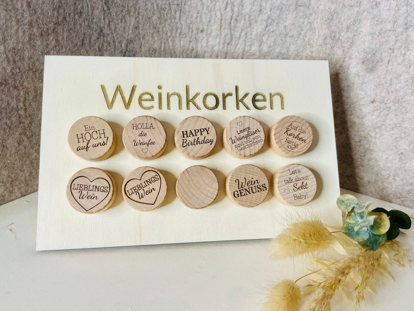 Weinkorken Gravur Tischdeko, dekorativer Holzkorken für Flaschen, Geschenk Hochzeit, DasGlueckswerk, Küche & Genuss, Bottle Stoppers, 