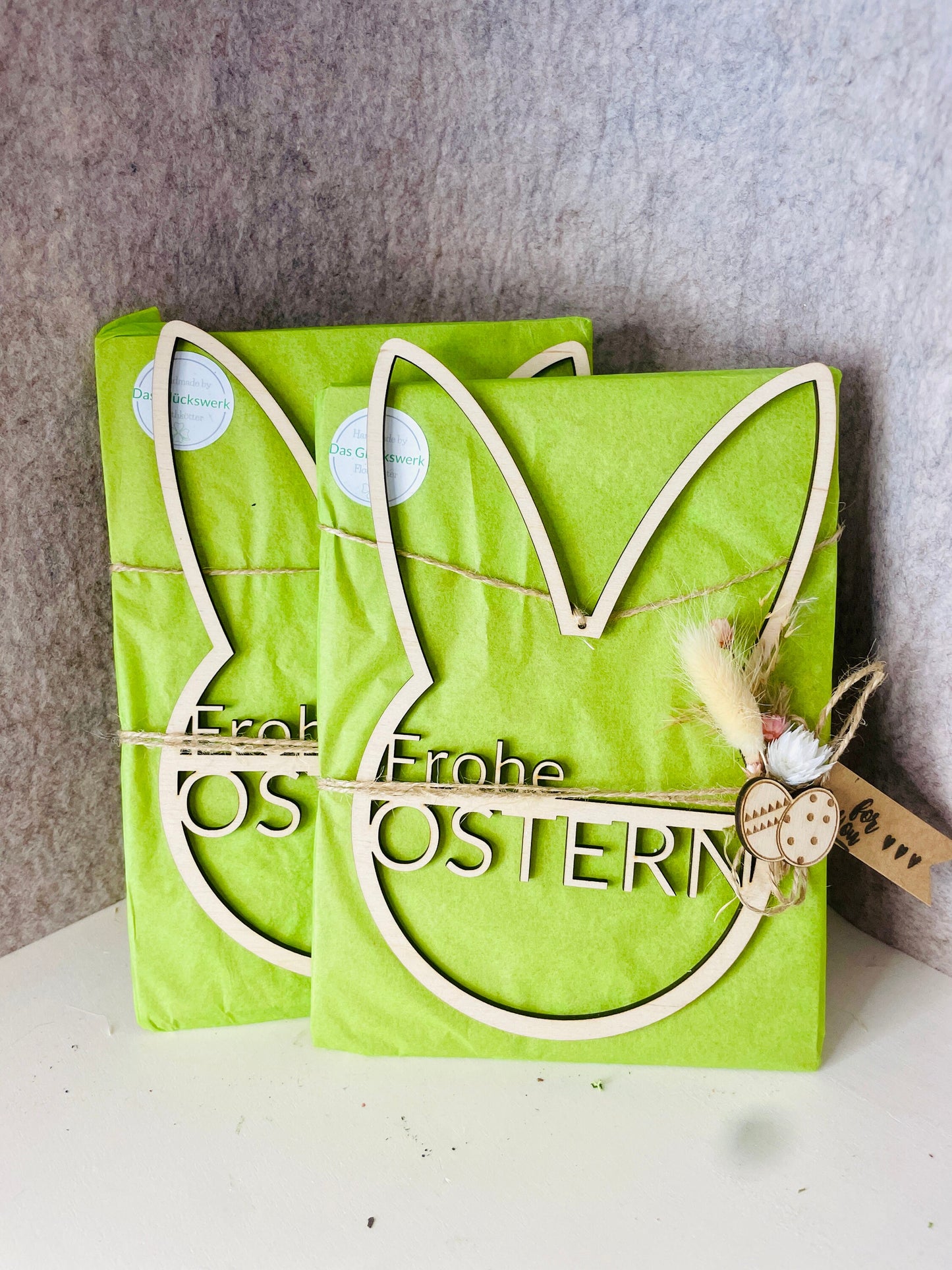 Osterhase aus Holz, Trockenblumen Deko, Frohe Ostern Deko, Osterdeko Holz, Ostern Tischdeko, Osterhase mit Trockenblumen, Holz Osterhase, Frühlingsdekoration, Osterdeko mit Aufschrift, Frohe Ostern Holz, Trockenblumen Dekoration, Geschenkidee Ostern