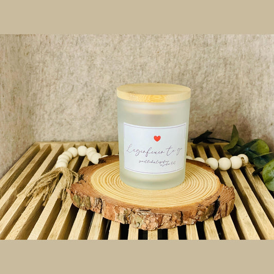 Lagerfeuer to go Geschenkidee Kerze im Glas mit Holzdocht Kerze Das Glückswerk