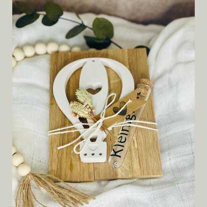 Geschenkkarte Ballon aus Holz, weißer Gießmasse und Reagenzglas Röhrchen als Geldgeschenk Geschenkkarte Das Glückswerk