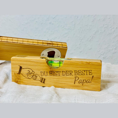 Multifunktionale Wasserwaage mit Zentimetermaß und Flaschenöffner Werkzeug Das Glückswerk