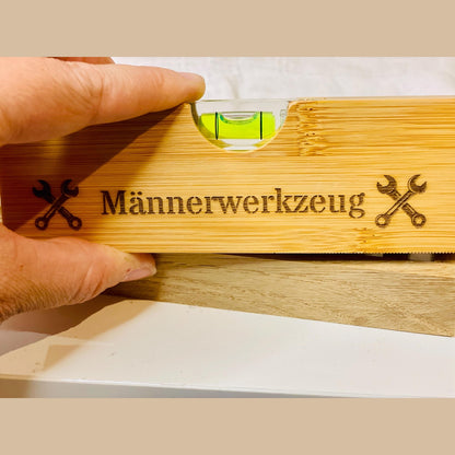 Multifunktionale Wasserwaage mit Zentimetermaß und Flaschenöffner Werkzeug Das Glückswerk