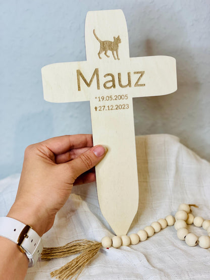 Trauerkreuz Haustierbestattung aus Holz, personalisiert mit Gravur, Gedenkzeichen für Hund und Katze, DasGlueckswerk, Tierfreunde, Grave Markers & Decoration, Holz