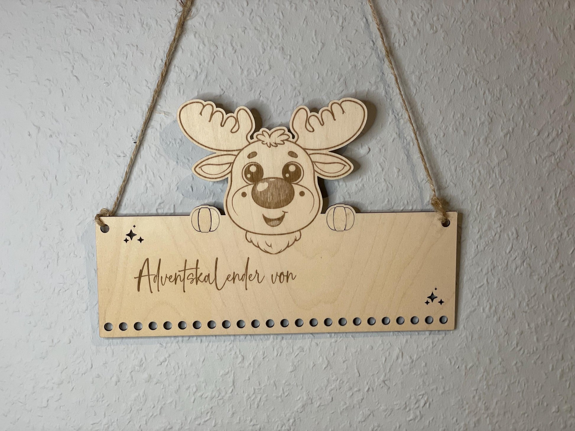 Individualisierter Adventskalender rehntier aus Holz Das Glückswerk