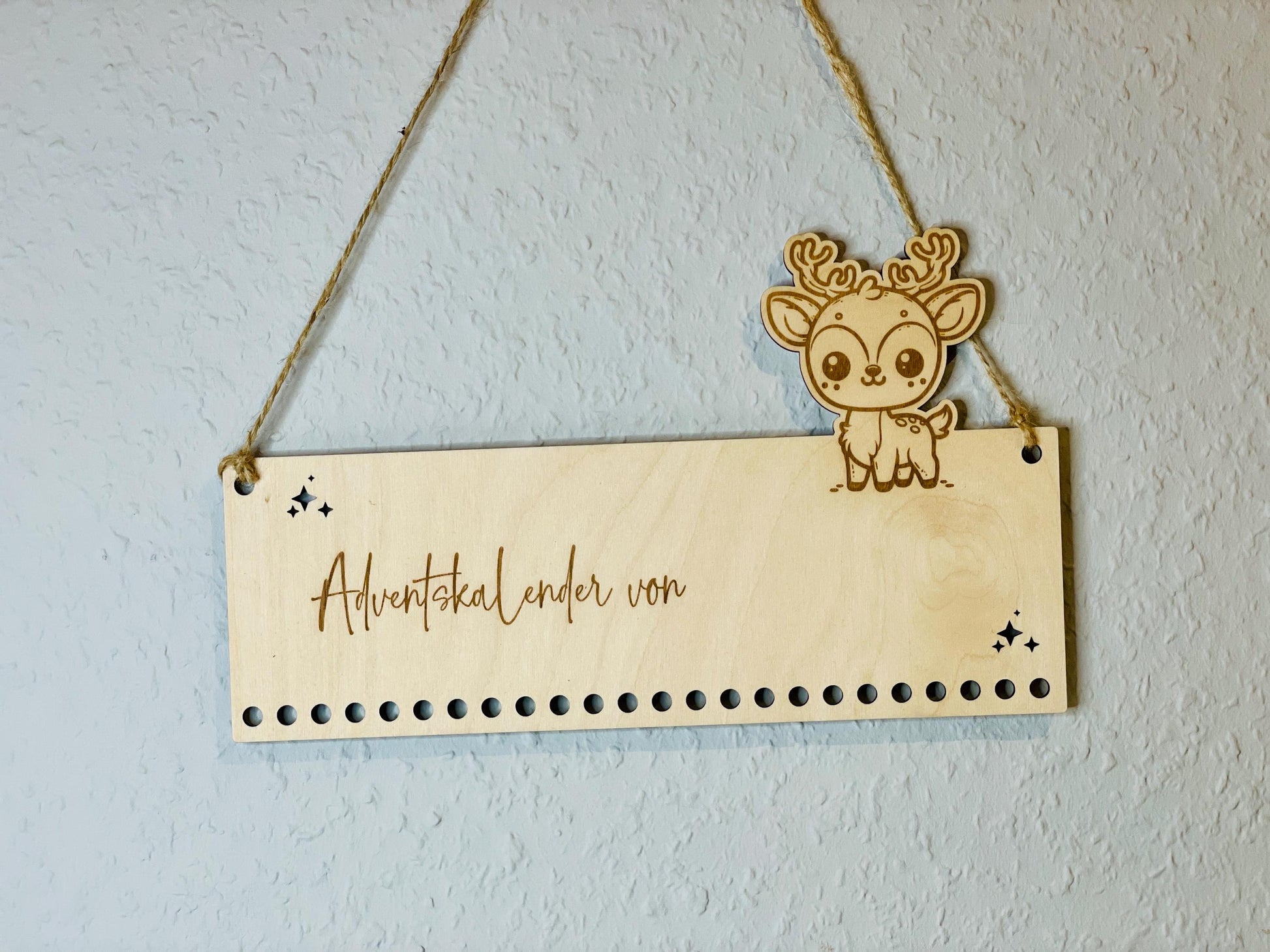 Individualisierter Adventskalender rehntier aus Holz Das Glückswerk