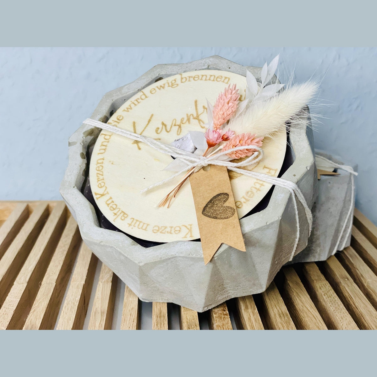Betonkerze Kerzenfresser-Rustikale Kerze zum verschenken handmade Outdoor-kerze für Garten und Camping, Creme weiß Sojawachs Betonkerze Das Glückswerk