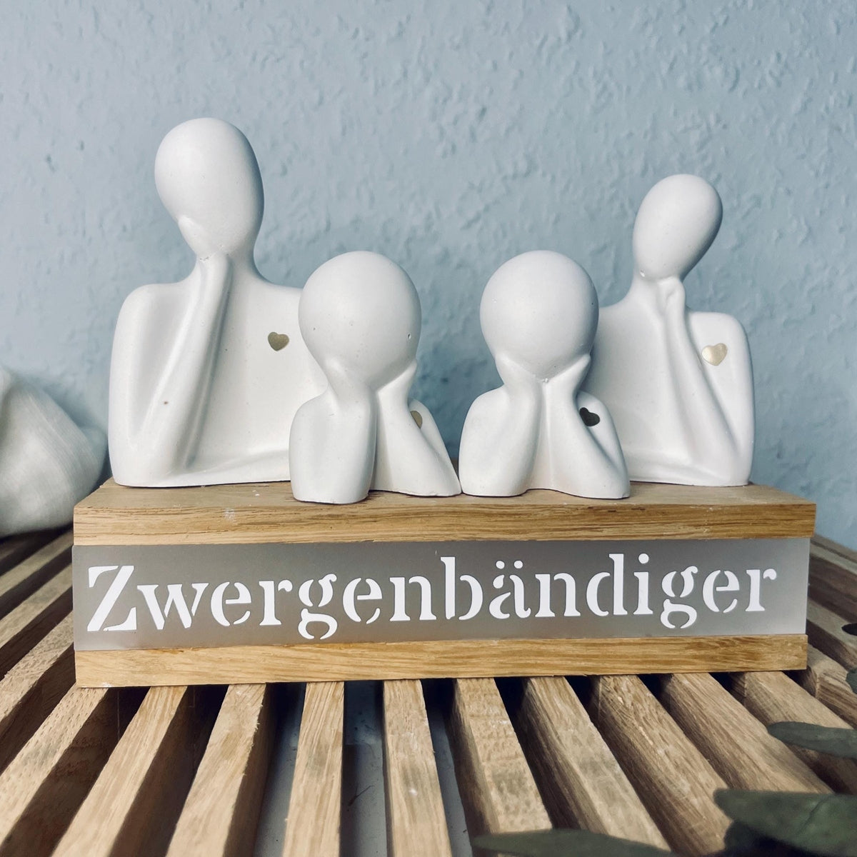 Personalisierter Ständer mit Wunschtext und Familie - Vater Mutter Kind oder paar Dekoration Das Glückswerk