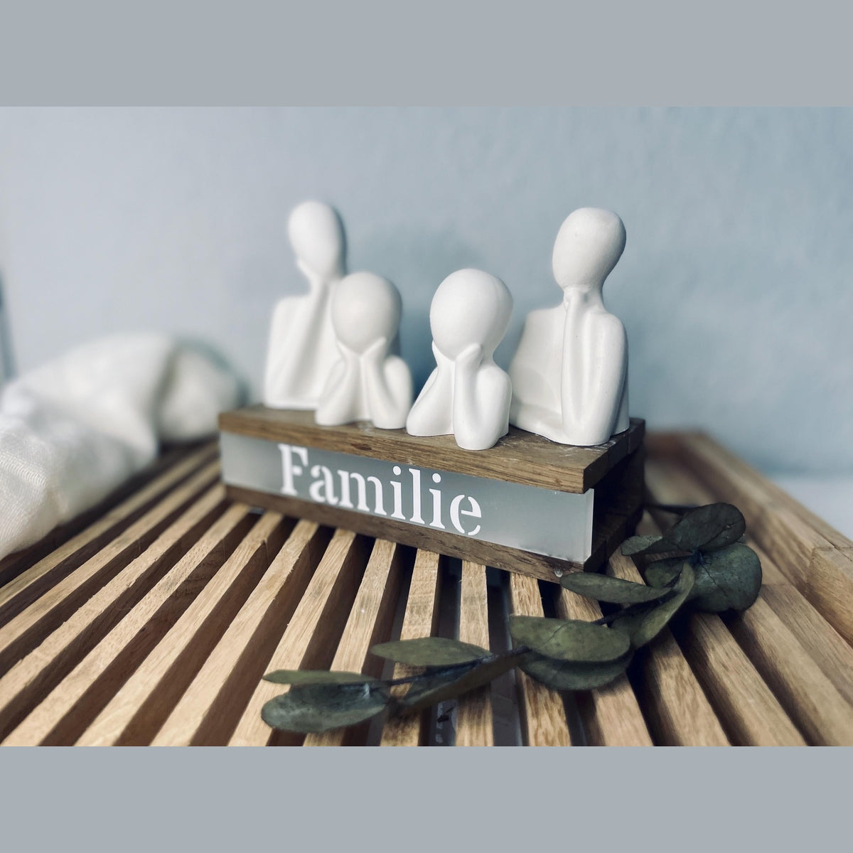 Personalisierter Ständer mit Wunschtext und Familie - Vater Mutter Kind oder paar Dekoration Das Glückswerk