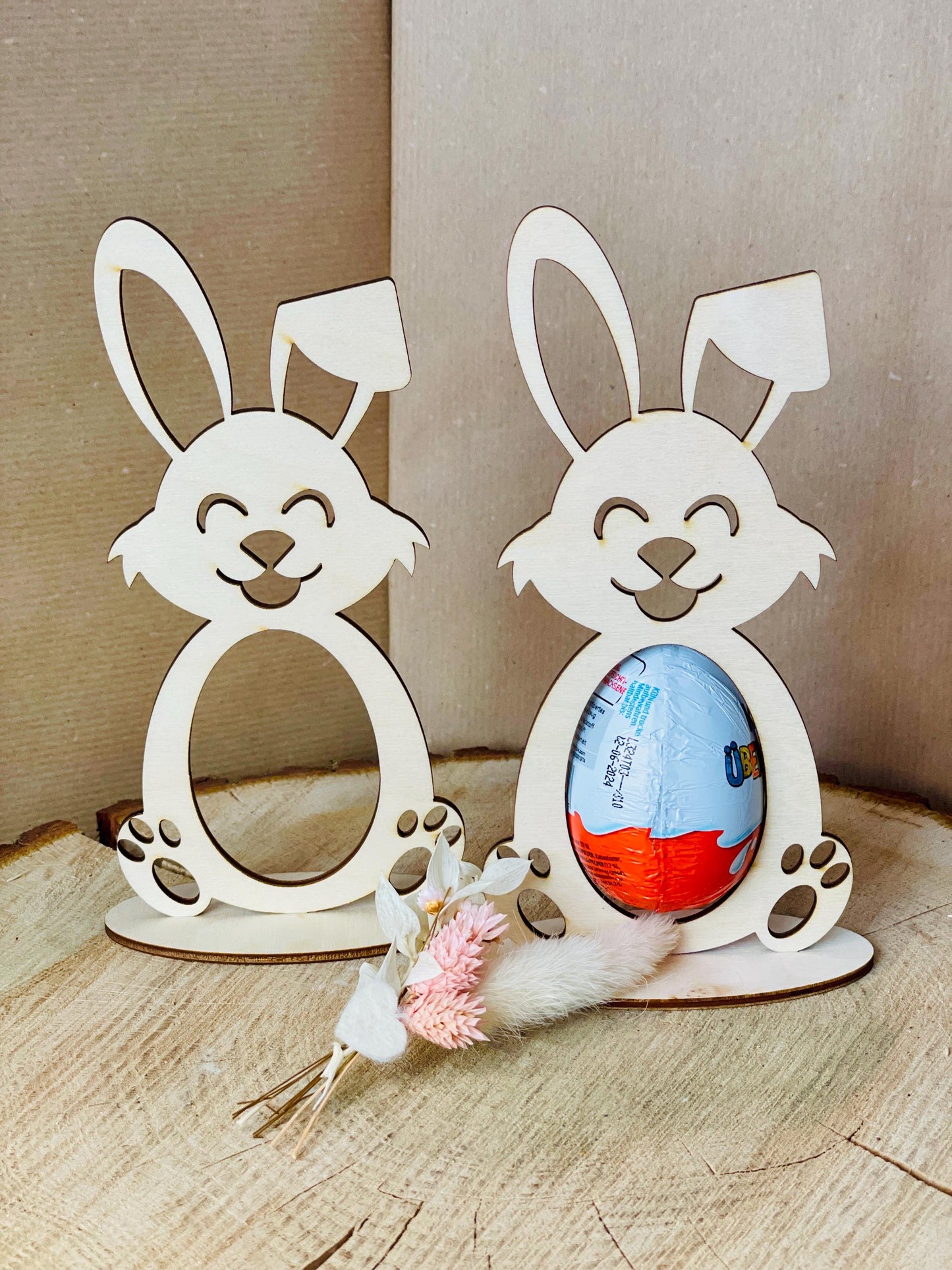 Holz-Osterhase für Eier – Handgefertigte Holzdekoration – Geschenk & Frühlingsdekoration Das Glückswerk