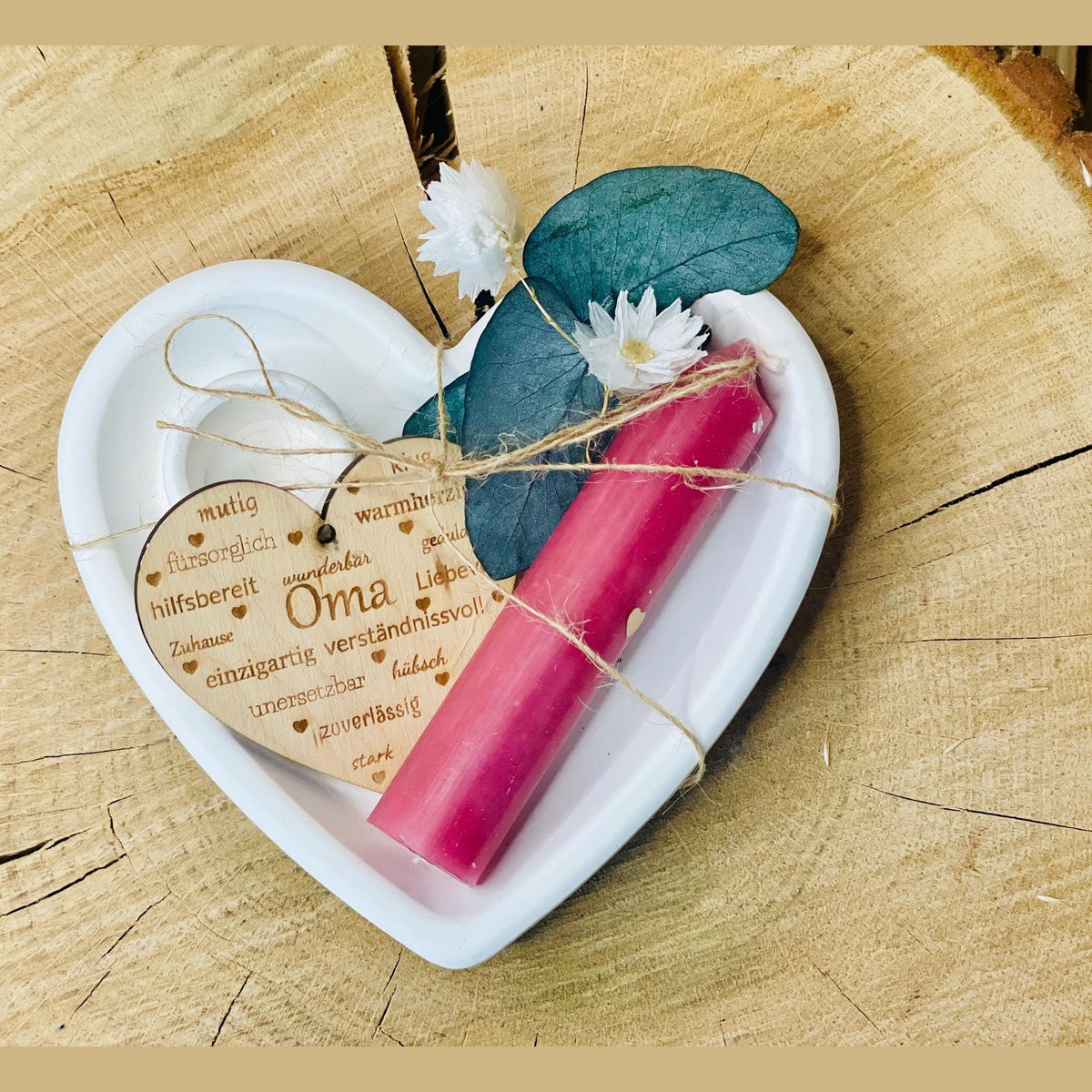Geschenkset in Herzform für Mama Oma Tante mit Kerze, Plakette aus Holz, Kerzenständer Herz und Trockenblumen Geschenkset Das Glückswerk