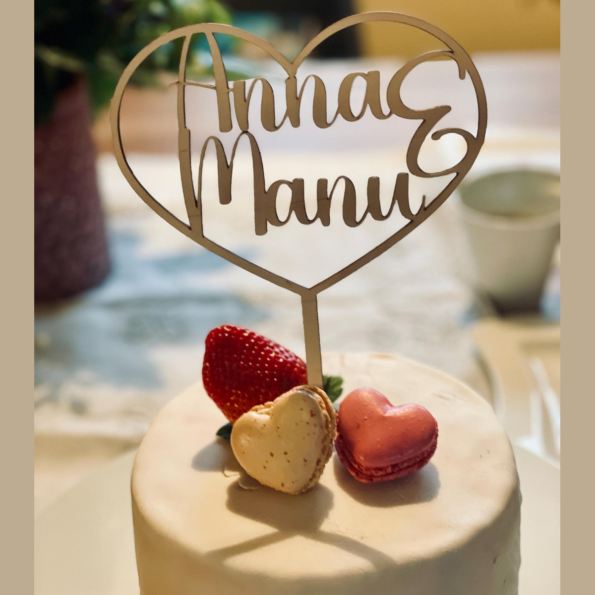 personalisierter Cake topper mit zwei namen aus Holz oder Acrylglas für die Hochzeitstorte cake Topper Das Glückswerk